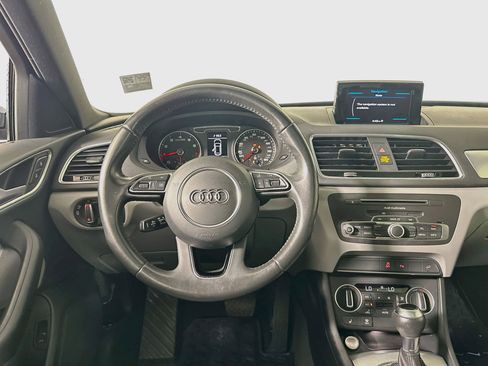 Used 2018 Audi Q3 2.0T Premium w/ Convenience Package FWD image 17