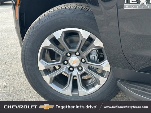 New 2026 Chevrolet Suburban LT w/ Comfort Package image 9