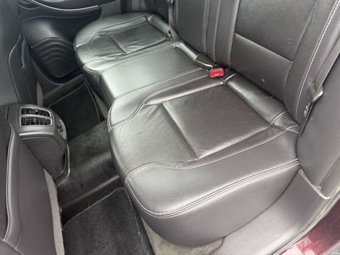 Used 2018 Ford Taurus SEL w/ Equipment Group 201A FWD image 19