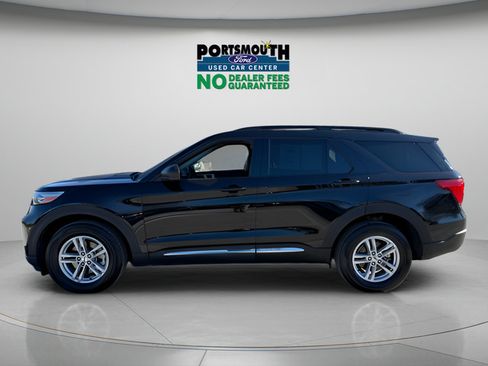 Used 2022 Ford Explorer XLT w/ Equipment Group 202A AWD/4WD image 2