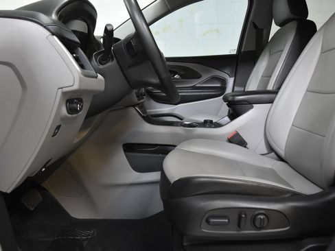 Used 2023 GMC Terrain SLT FWD image 16