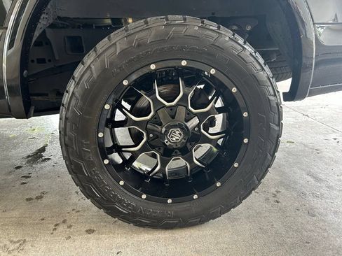 Used 2020 Ford F150 Lariat w/ Equipment Group 502A Luxury AWD/4WD image 19