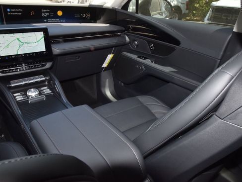 New 2026 Lincoln Nautilus Premier w/ Equipment Group 102A AWD/4WD image 24