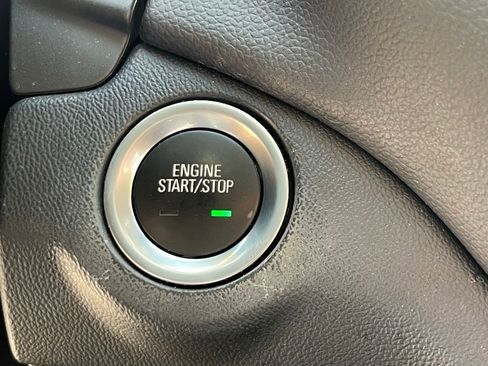 Used 2021 Chevrolet Equinox LT w/ LPO, Floor Liner Package image 12