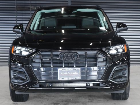 Used 2022 Audi Q5 Premium Plus image 10