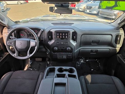 Used 2024 Chevrolet Silverado 1500 Custom Trail Boss AWD/4WD image 29