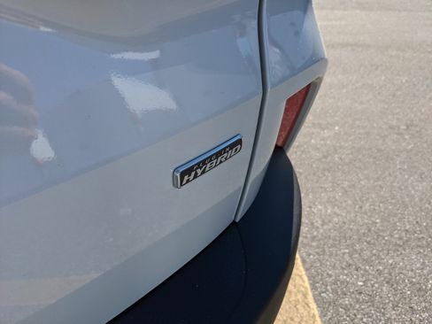 New 2026 Ford Escape SE w/ PHEV Premium Package image 12