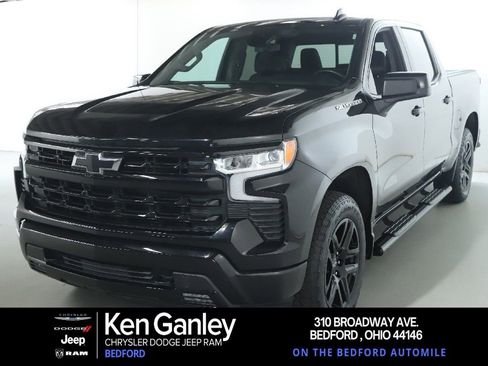 Used 2023 Chevrolet Silverado 1500 RST w/ Convenience Package II AWD/4WD image 1