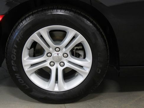 Used 2022 Dodge Charger SXT image 12