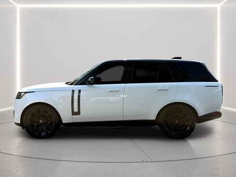 Certified 2025 Land Rover Range Rover SE AWD/4WD image 2