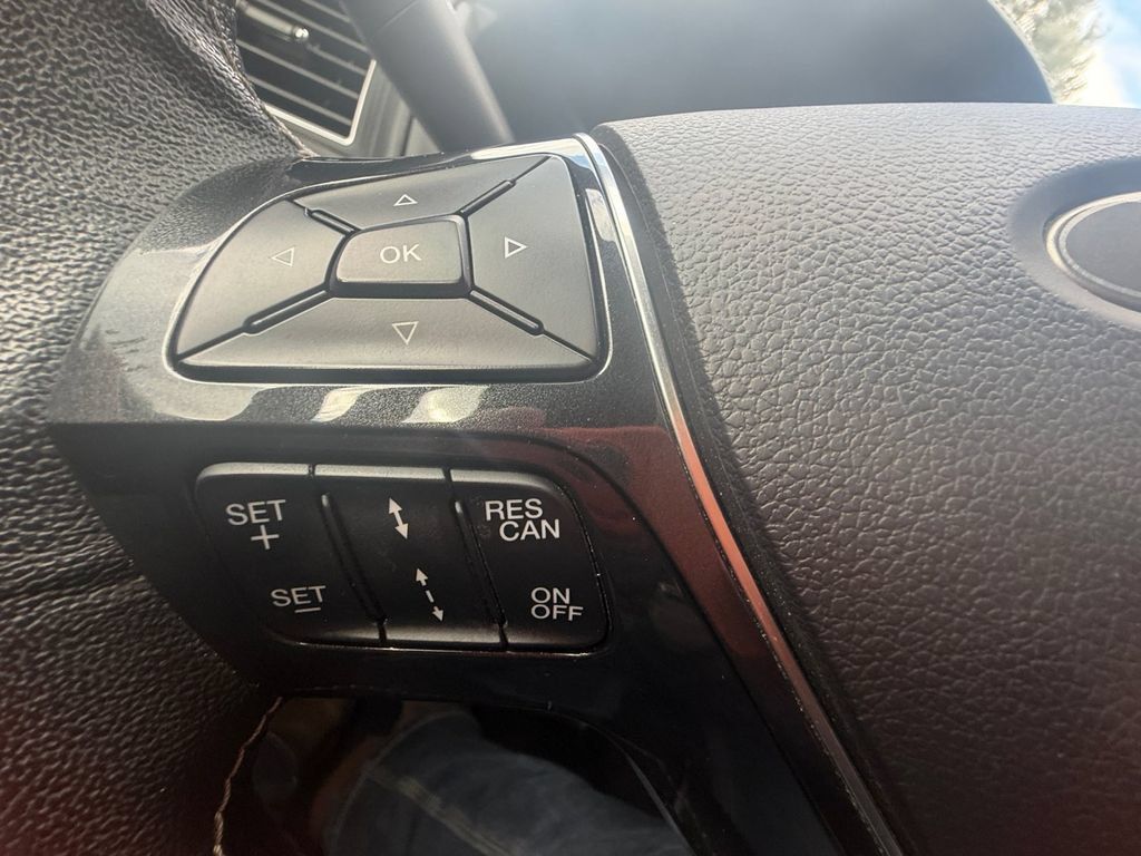 Used 2018 Ford Explorer Platinum AWD/4WD image 27