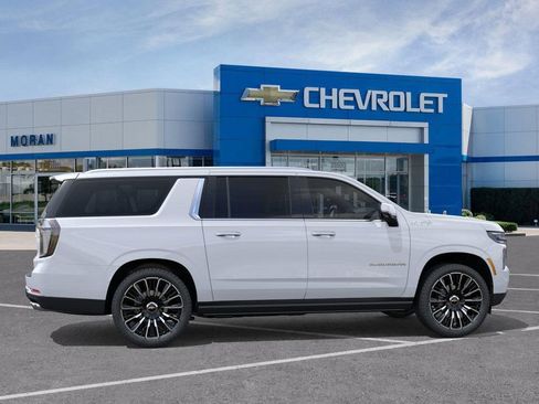 New 2026 Chevrolet Suburban High Country image 5