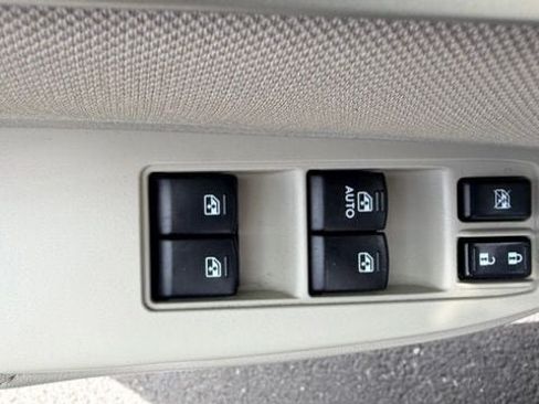 Used 2013 Subaru Outback 2.5i AWD/4WD image 18