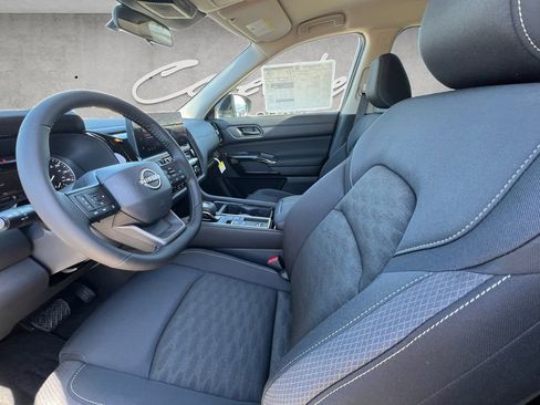 New 2026 Nissan Pathfinder SV image 19