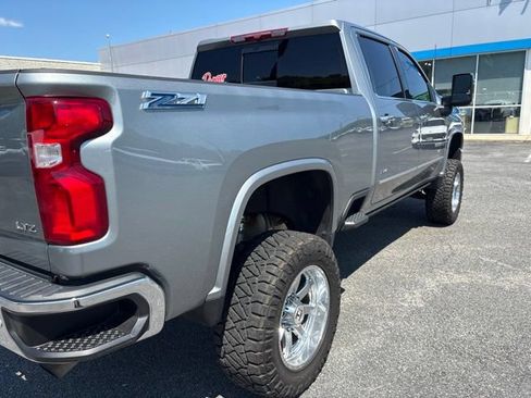 Used 2024 Chevrolet Silverado 2500 LTZ w/ LTZ Convenience Package AWD/4WD image 6
