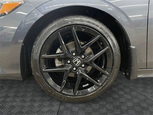 Used 2023 Honda Civic Sport image 14