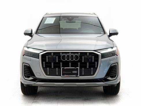 Certified 2025 Audi Q7 3.0T Premium Plus image 28