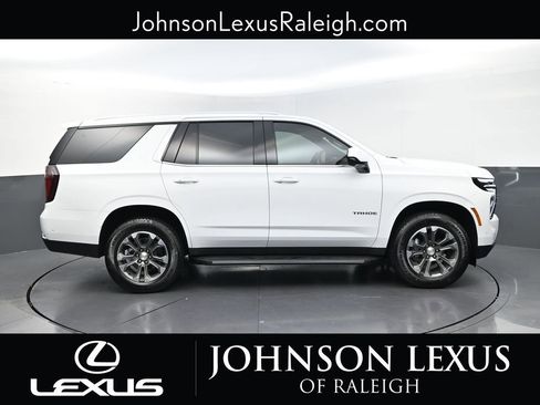 Used 2026 Chevrolet Tahoe LT RWD image 6