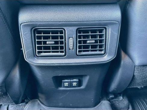 Used 2019 Toyota RAV4 XLE Premium w/ Cold Weather Package AWD/4WD image 26