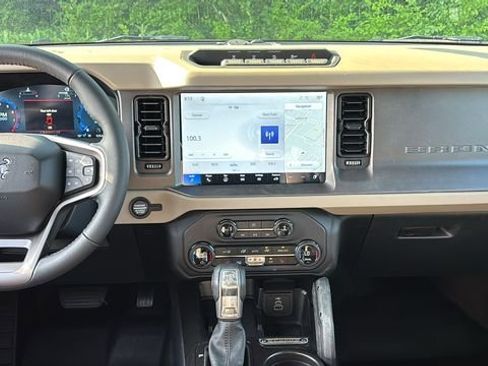 New 2026 Ford Bronco Big Bend w/ Black Diamond Package AWD/4WD image 6