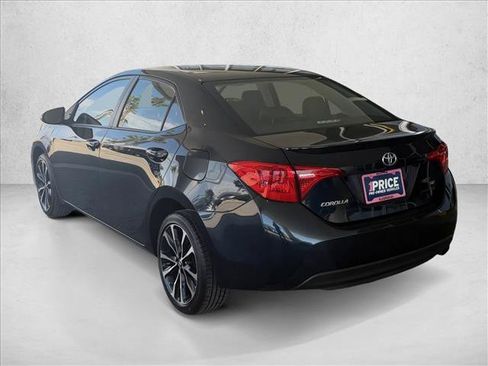 Used 2017 Toyota Corolla SE FWD image 3