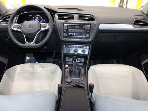 Used 2022 Volkswagen Tiguan S image 28