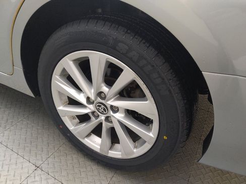 Used 2021 Toyota Camry LE w/ Cold Weather Package image 31