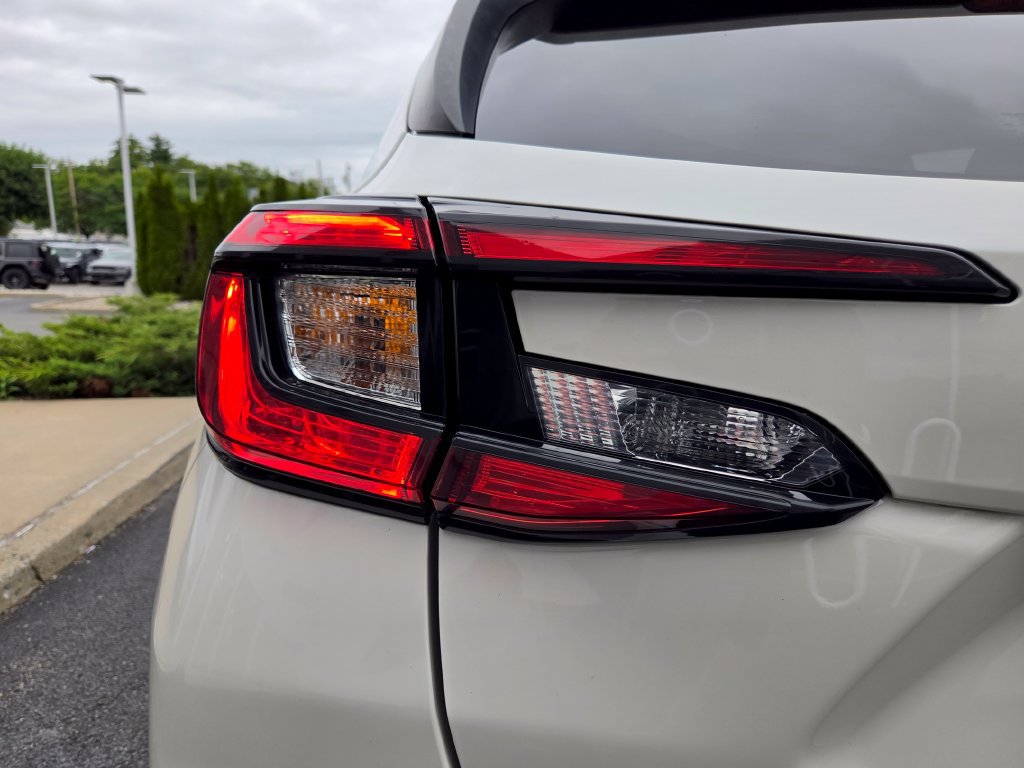 Used 2024 Subaru Crosstrek 2.0i Premium AWD/4WD image 18
