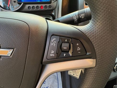 Used 2016 Chevrolet Sonic LT image 31