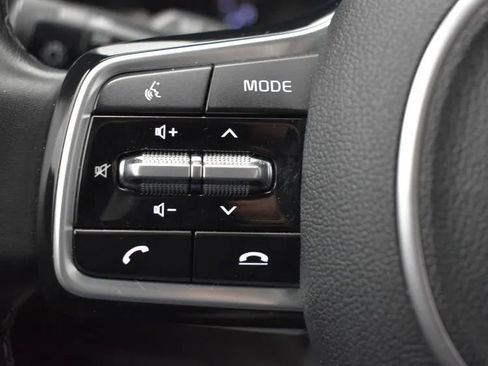 Used 2022 Kia Sorento S image 24