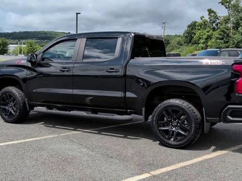 Used 2021 Chevrolet Silverado 1500 LT Trail Boss AWD/4WD image 6