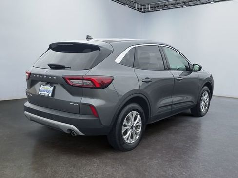 Used 2024 Ford Escape Active AWD/4WD image 5