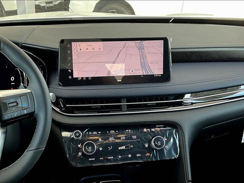 New 2026 INFINITI QX60 Sport image 9