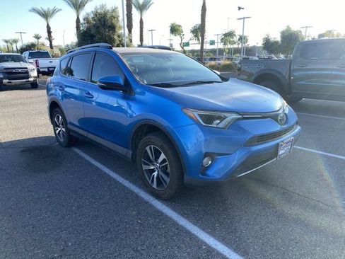 Used 2017 Toyota RAV4 XLE w/ Plus Special Value Package FWD image 5