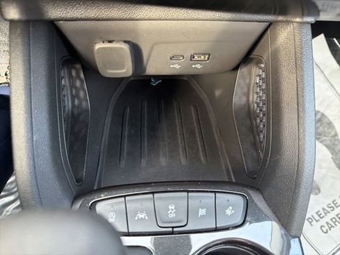 Used 2024 Chevrolet TrailBlazer LT FWD image 23