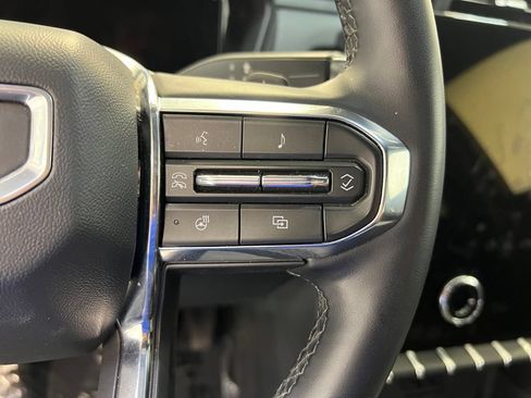 Used 2025 GMC Terrain Elevation FWD image 21