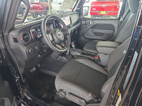 New 2025 Jeep Wrangler Unlimited Rubicon w/ Steel Bumper Group image 14