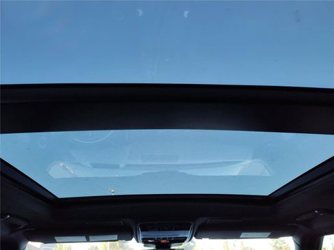 Used 2021 Land Rover Range Rover SV Autobiography Dynamic image 25