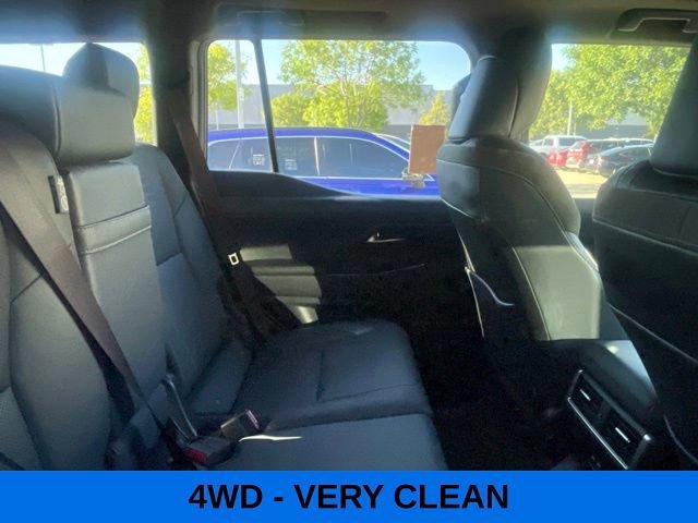 Used 2024 Lexus GX 550 AWD/4WD image 9