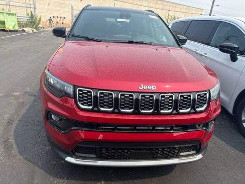 Used 2026 Jeep Compass Limited AWD/4WD image 2