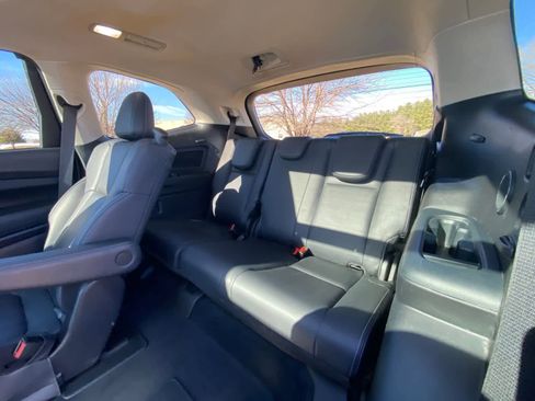 Used 2021 Subaru Ascent Limited w/ Technology Package image 17