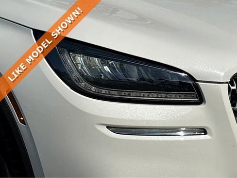 Used 2022 Lincoln Corsair FWD w/ Equipment Group 101A image 13