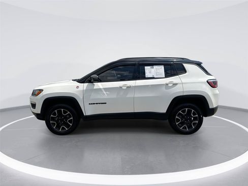 Used 2019 Jeep Compass Trailhawk w/ Cold Weather Group AWD/4WD image 5