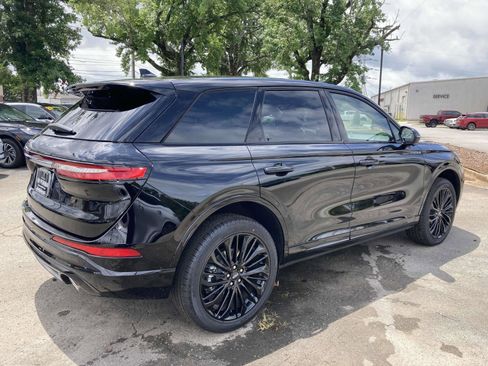 New 2025 Lincoln Corsair FWD w/ Equipment Group 101A image 3