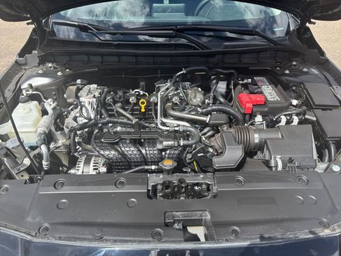 Used 2025 Nissan Altima 2.5 SV image 30