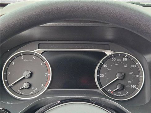 Used 2023 Nissan Rogue SV FWD image 16