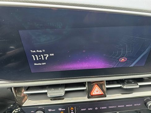 Used 2023 Kia Niro Wind FWD image 32