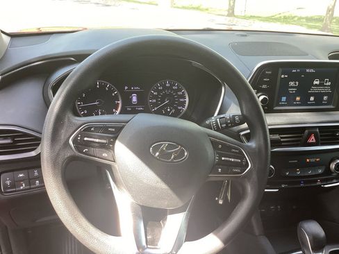 Used 2019 Hyundai Santa Fe SE AWD/4WD image 17