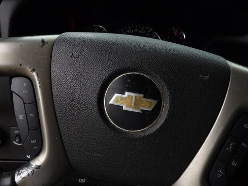 Used 2018 Chevrolet Express 3500 w/ Power Convenience Package RWD image 14