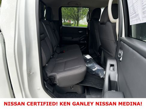 Certified 2024 Nissan Frontier SV w/ Hardbody Edition AWD/4WD image 45